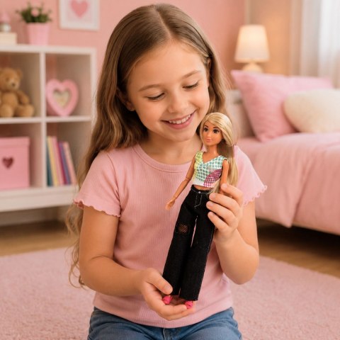 Lalka Modowa Anlily w Ciemnych Jeansach Kolorowy Top Blond Włosy